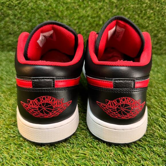 Jordan 1 Low White Toe Size 13 553558-063 - Picture 3 of 11